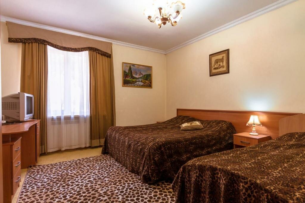 Гостиница Шато Леопард Домбай