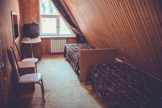 Гостиница Шато Леопард Домбай Двухместный номер с 1 кроватью или 2 отдельными кроватями - Мансарда-1